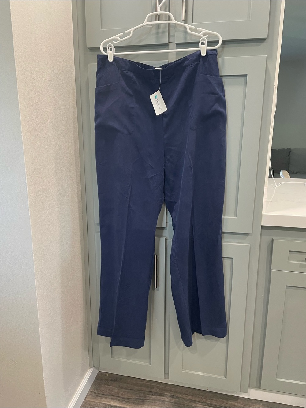 Soft Surroundings Navy Straight-Leg Pants